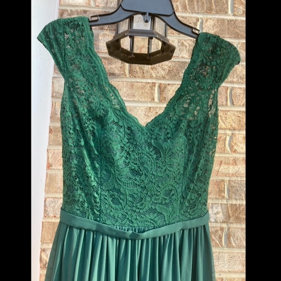 Belsoie Green Lace Ethereal Classic Formal Prom Dress - Picture 11 of 11